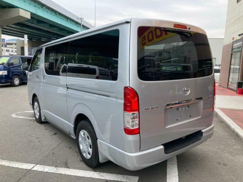 HIACE VAN