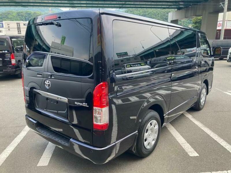 HIACE VAN