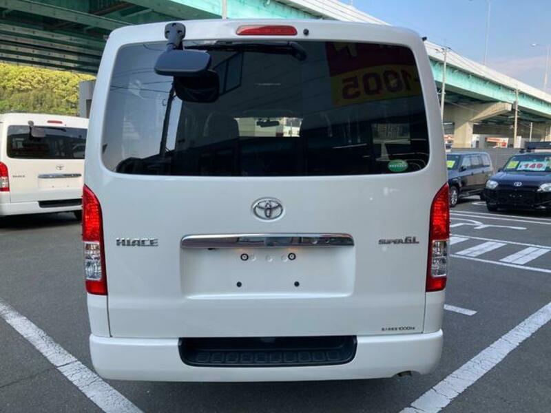 HIACE VAN