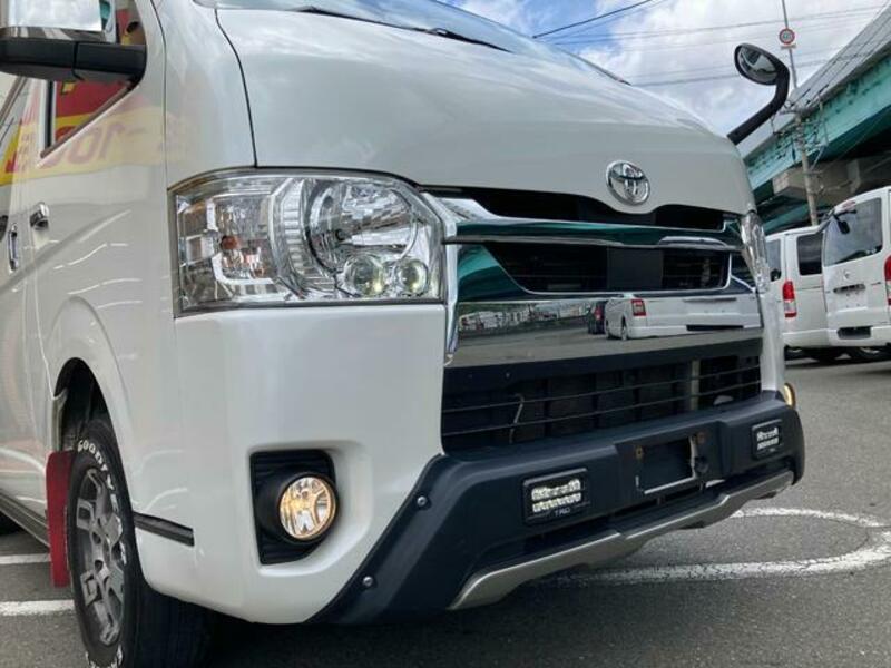 HIACE VAN