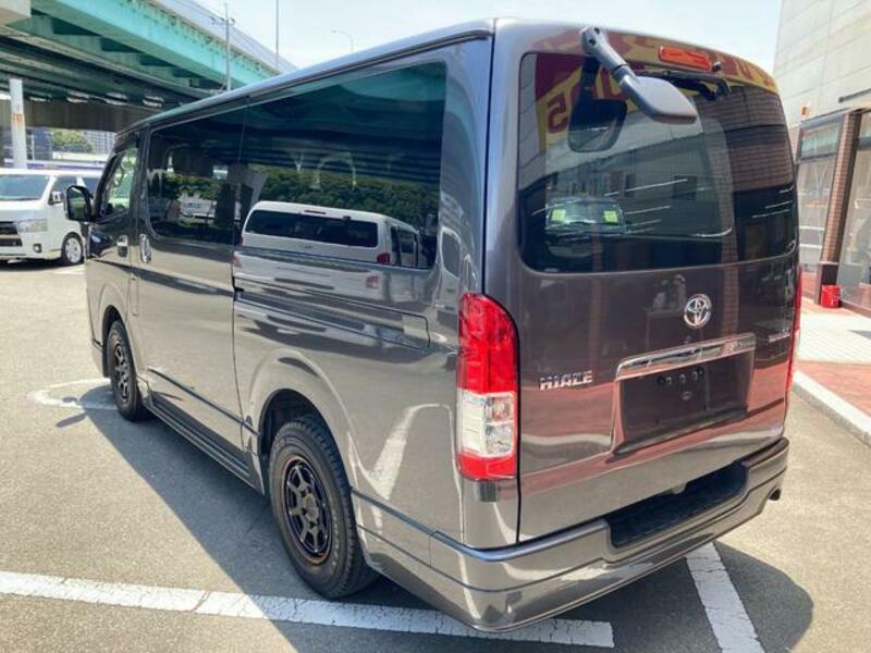 HIACE VAN
