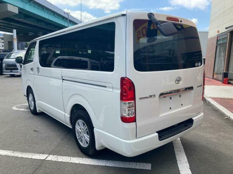 HIACE VAN