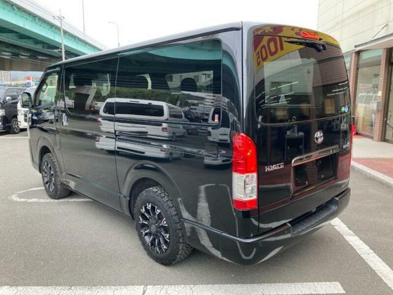 HIACE VAN