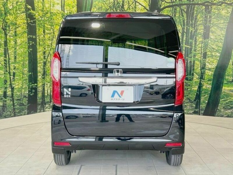 N BOX