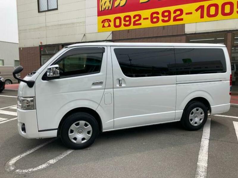 HIACE VAN