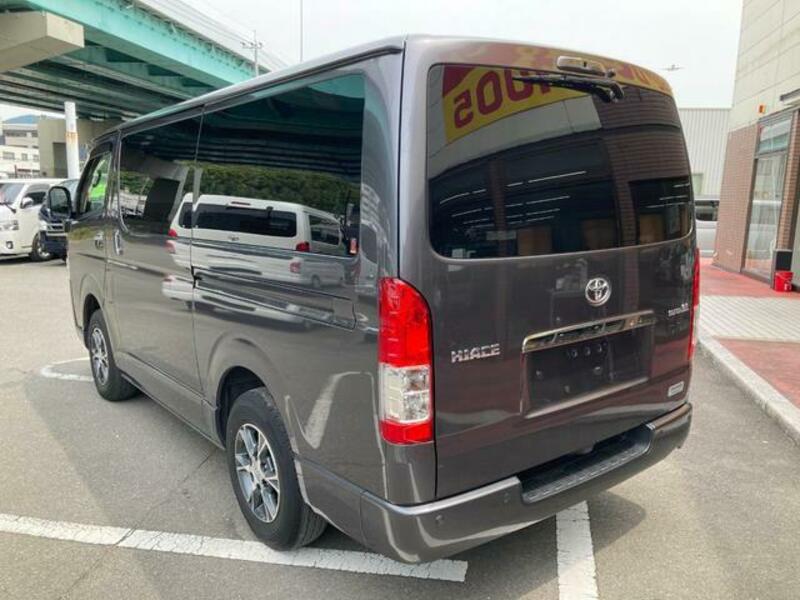 HIACE VAN