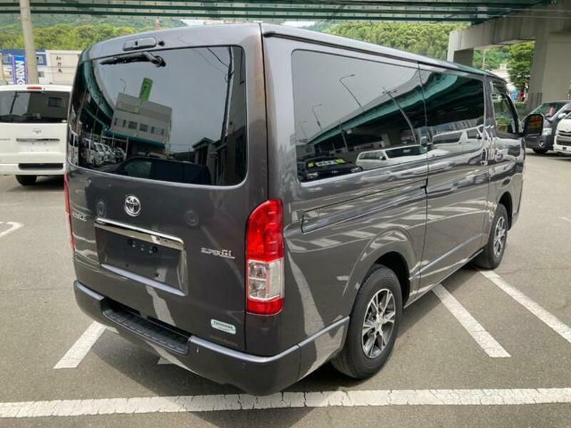 HIACE VAN