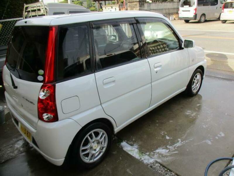 PLEO