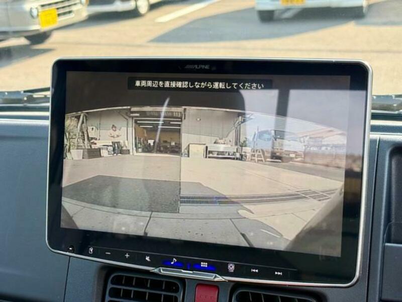 MINICAB TRUCK