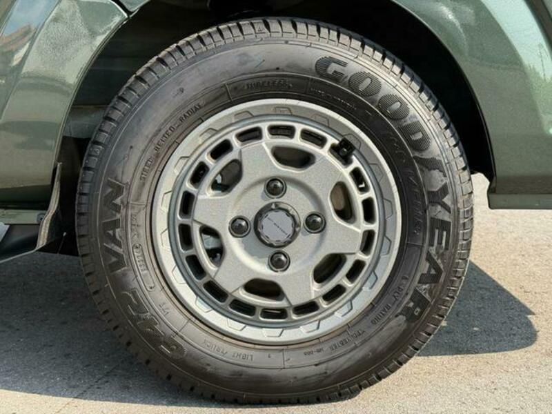 MINICAB TRUCK