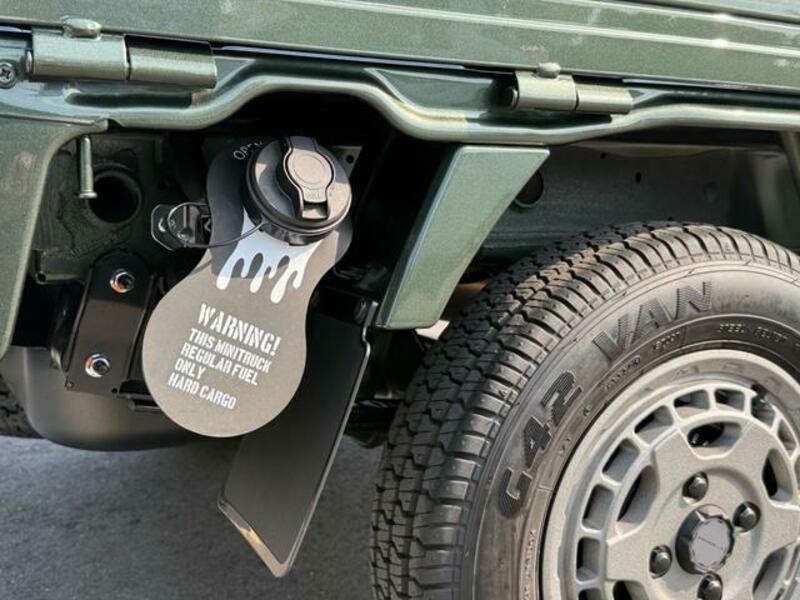 MINICAB TRUCK