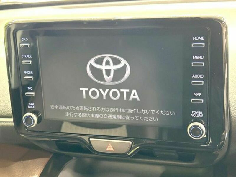 YARIS CROSS