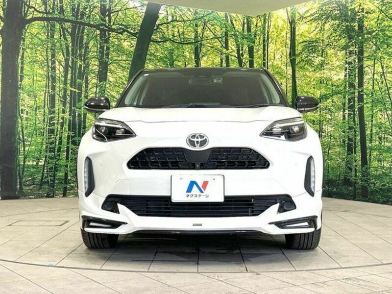 YARIS CROSS