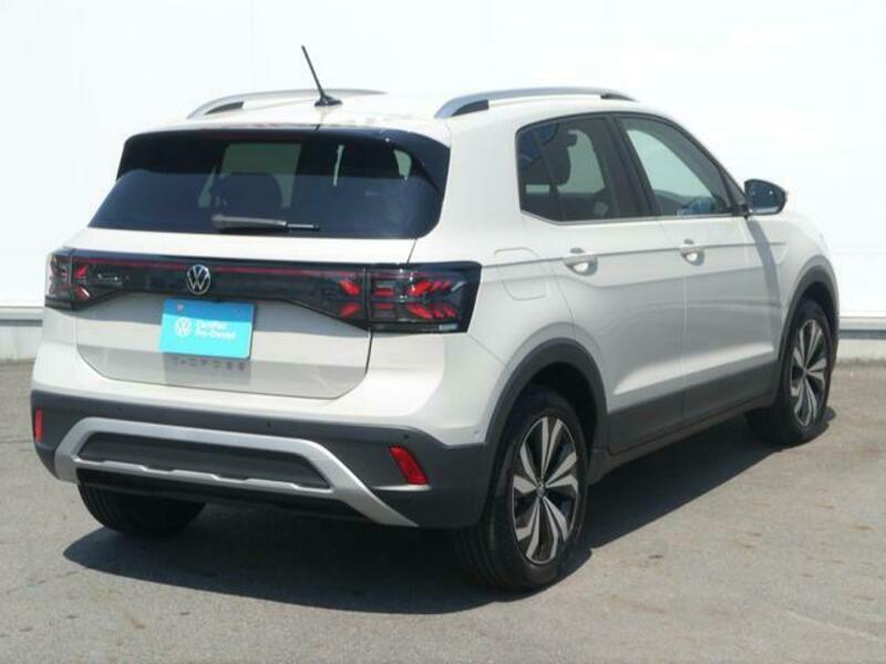 T CROSS