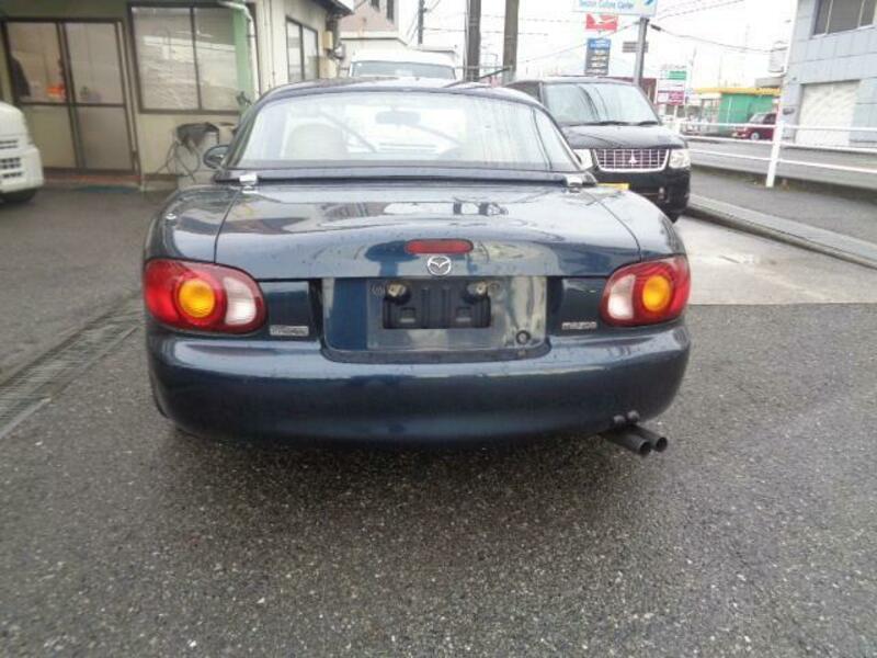 ROADSTER