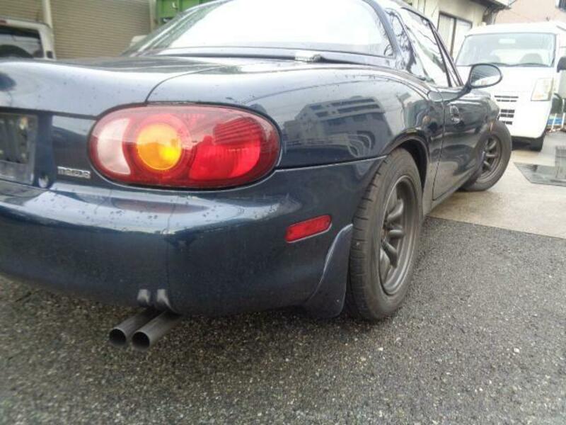 ROADSTER