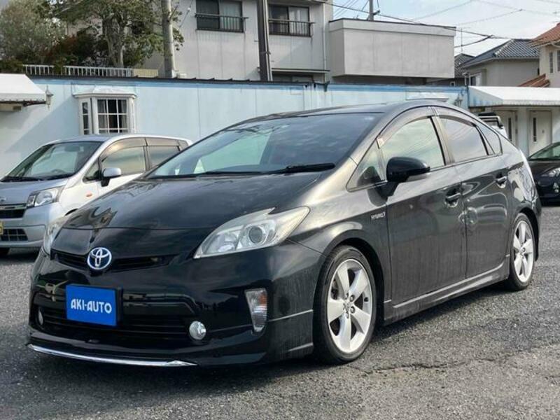 TOYOTA PRIUS
