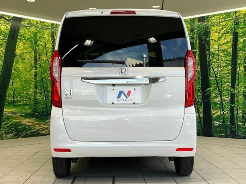 N BOX