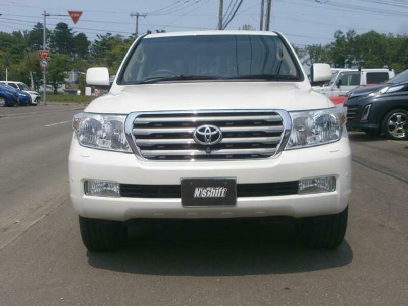 LAND CRUISER