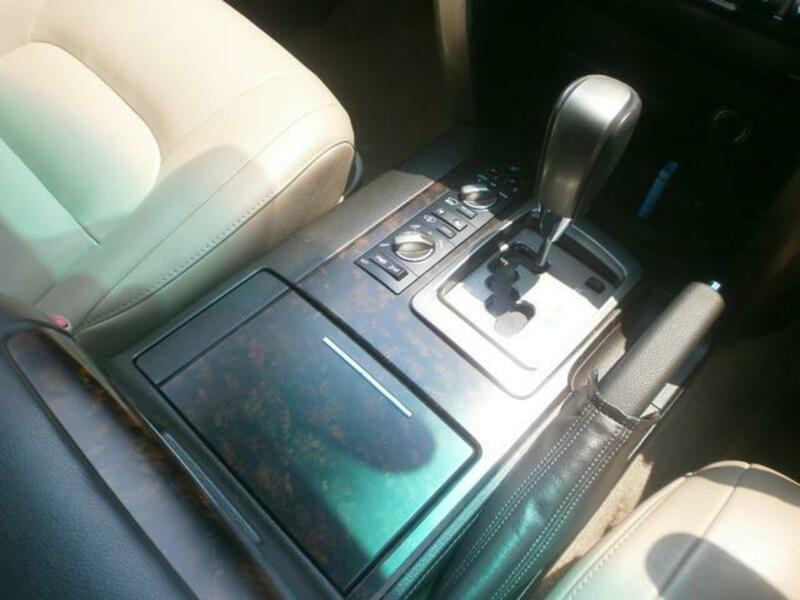 LAND CRUISER