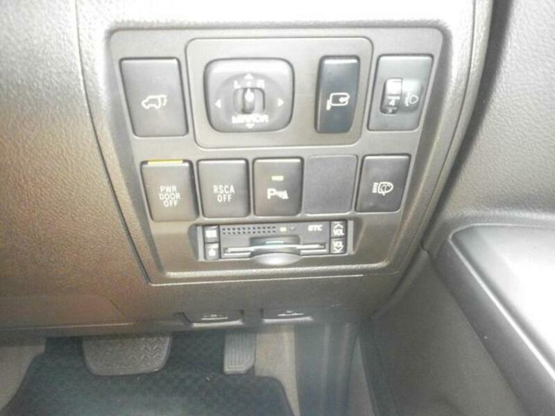 LAND CRUISER