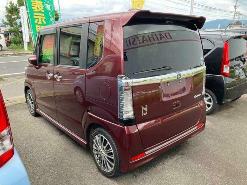 N BOX CUSTOM