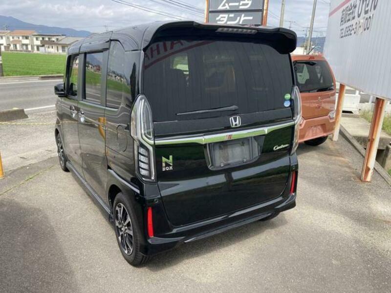 N BOX CUSTOM