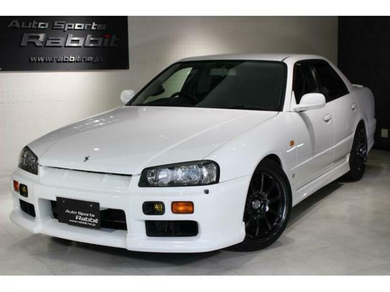 NISSAN SKYLINE