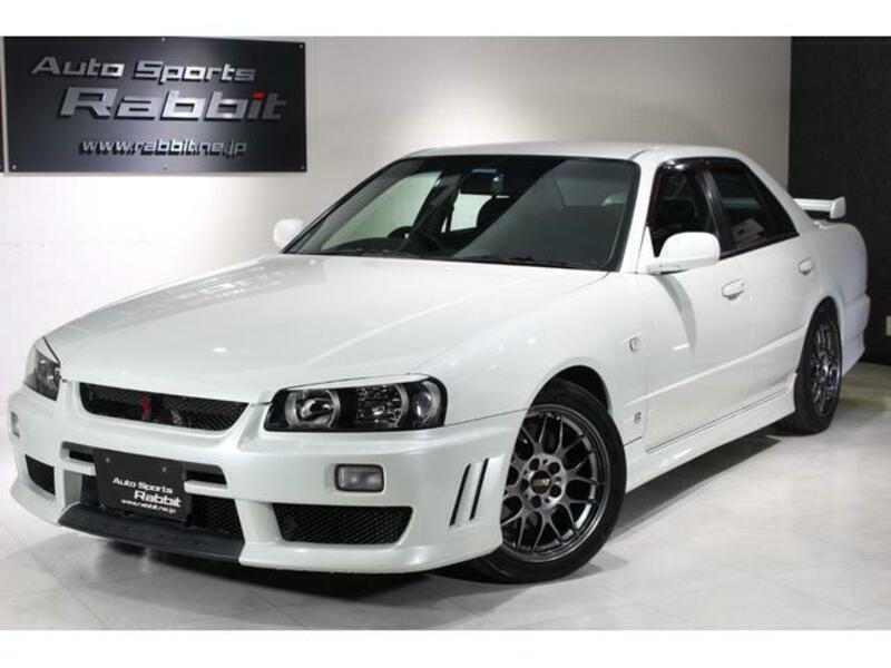 NISSAN SKYLINE