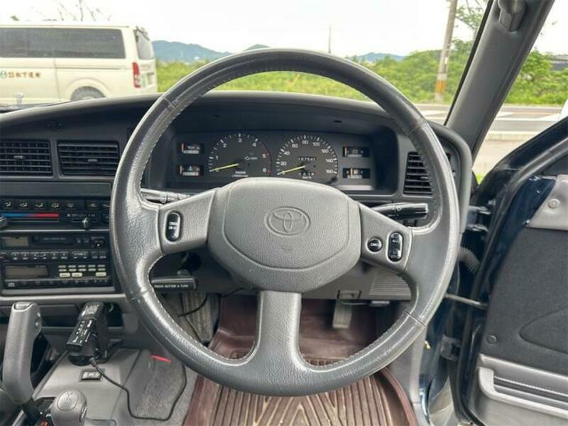 HILUX SURF
