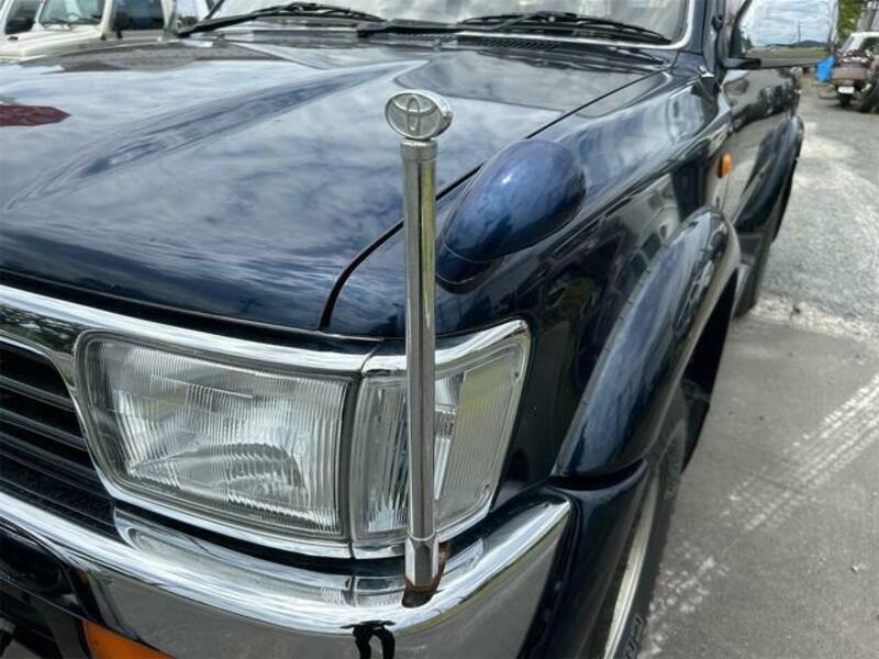 HILUX SURF
