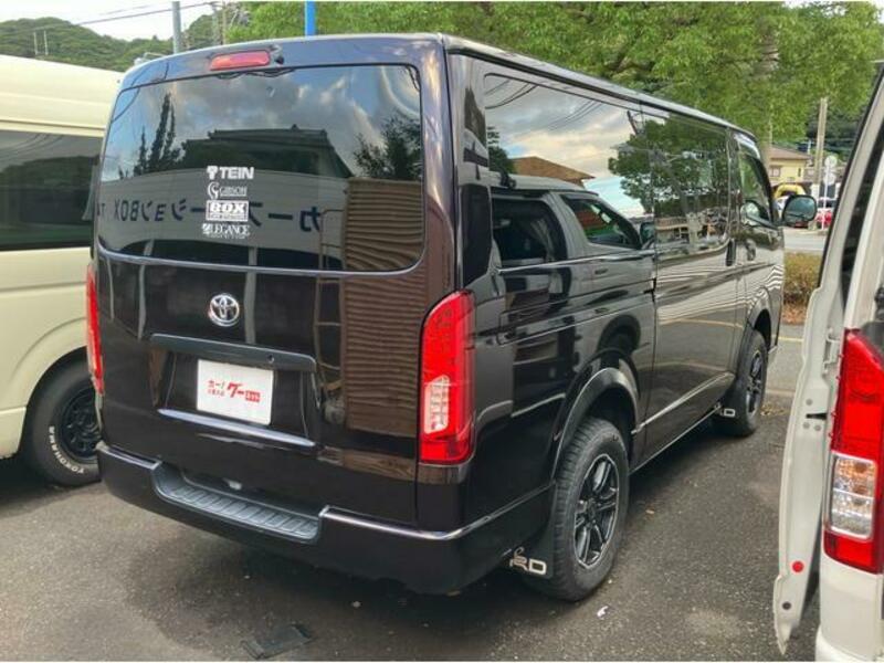 HIACE VAN