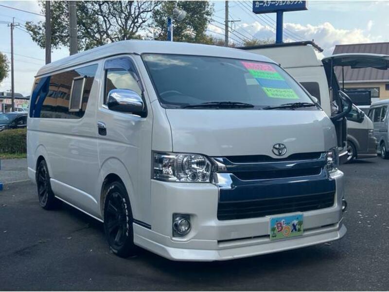 TOYOTA HIACE WAGON