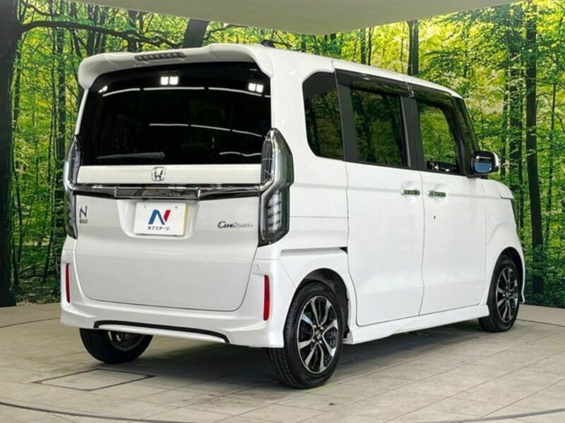 N BOX CUSTOM