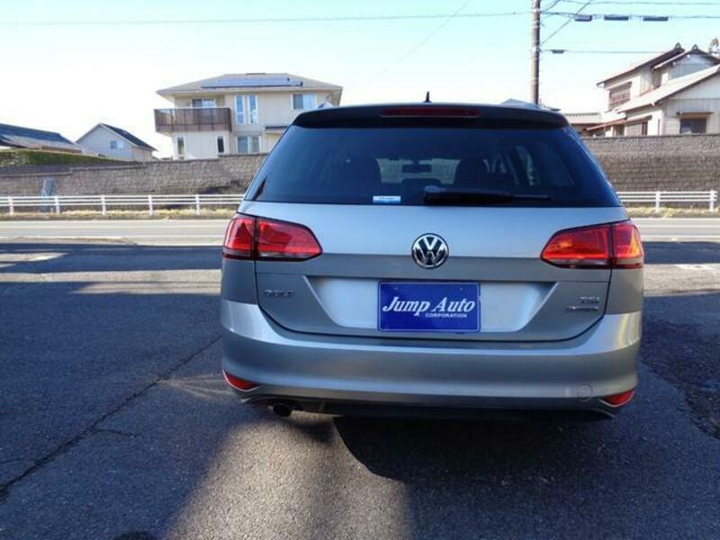 GOLF VARIANT