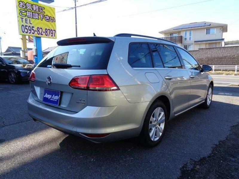 GOLF VARIANT
