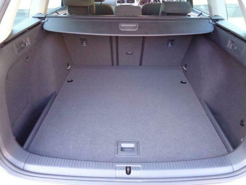 GOLF VARIANT