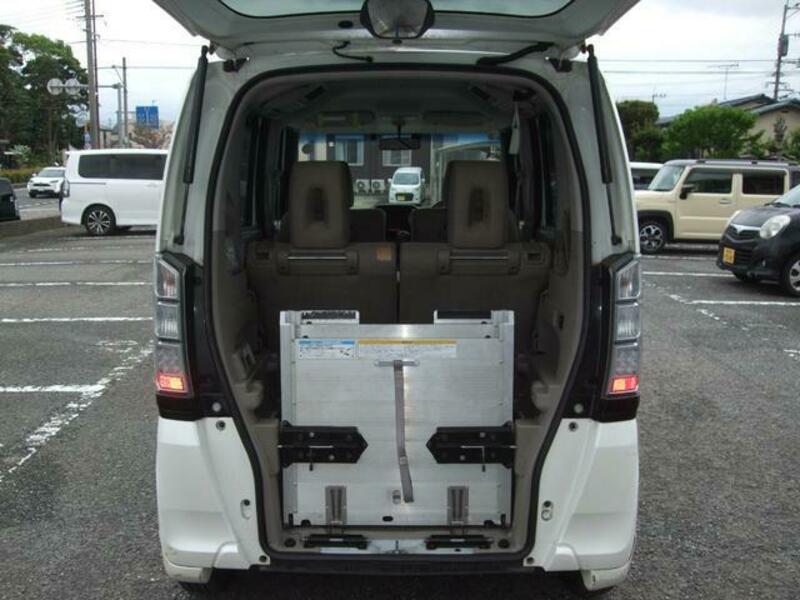 N BOX PLUS