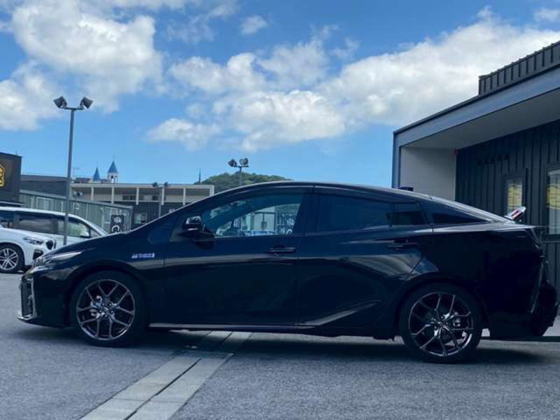 PRIUS PHV