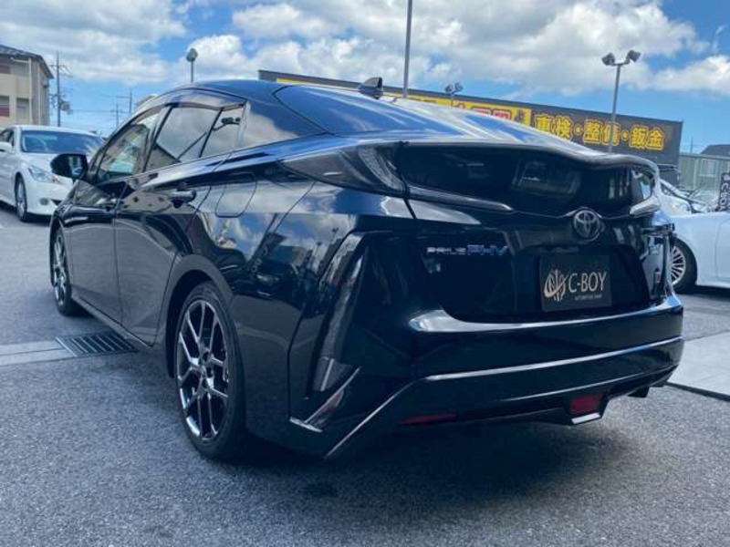 PRIUS PHV