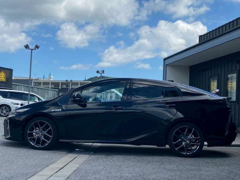 PRIUS PHV