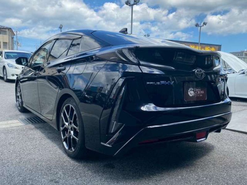 PRIUS PHV
