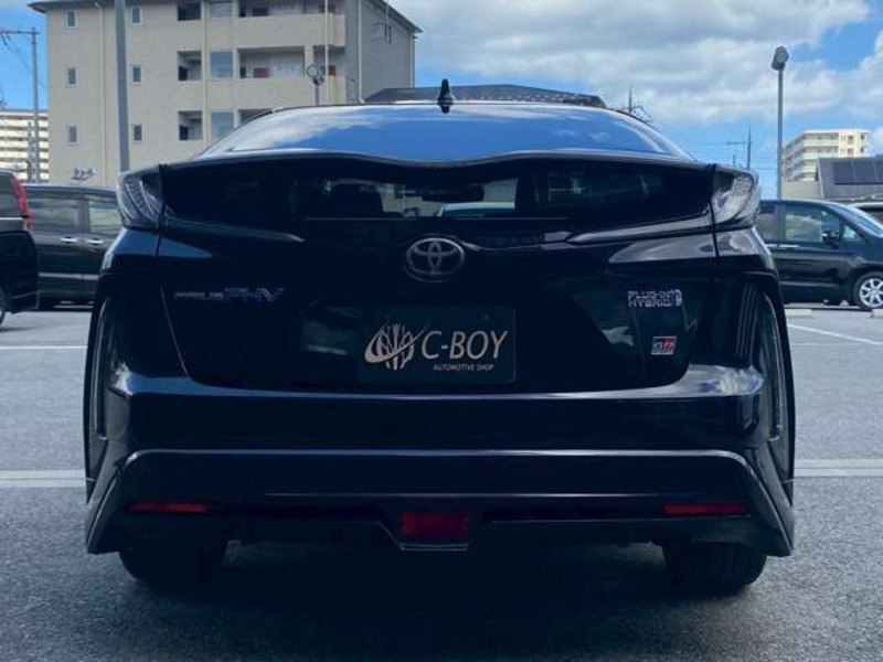 PRIUS PHV