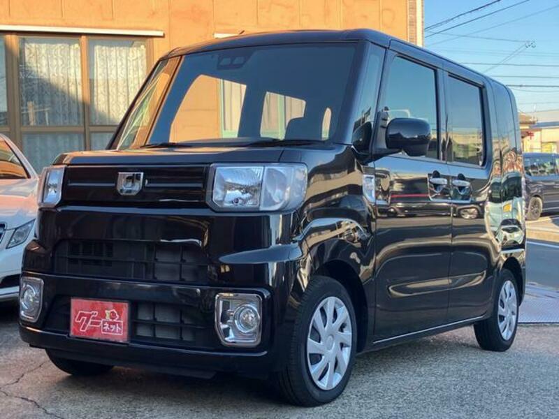 DAIHATSU WAKE