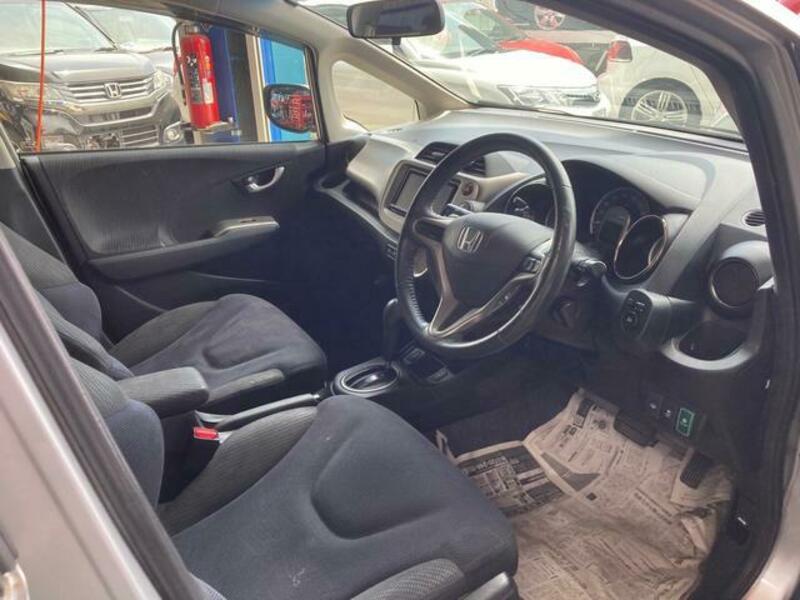 FIT HYBRID