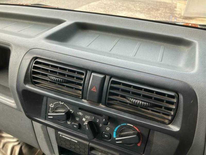 MINICAB VAN