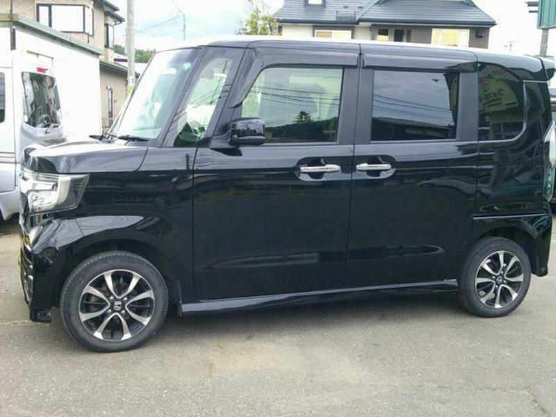 N BOX CUSTOM