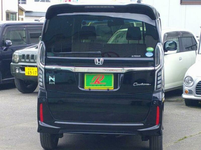 N BOX CUSTOM