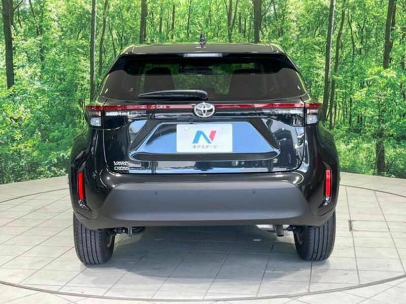 YARIS CROSS