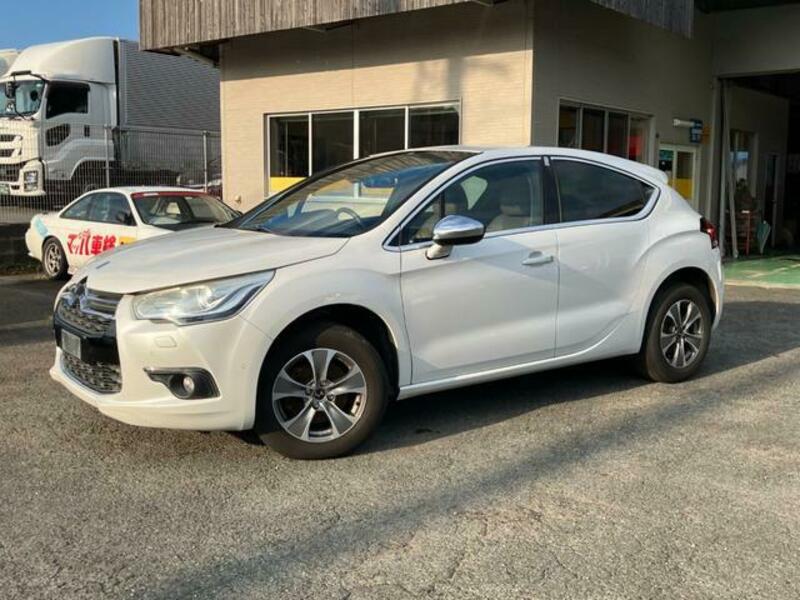 DS4
